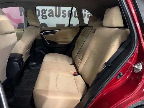 Used 2019 Toyota RAV4 XLE image 22