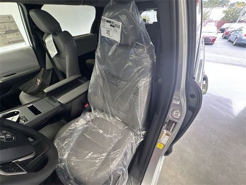 New 2025 Toyota Sienna XLE image 14