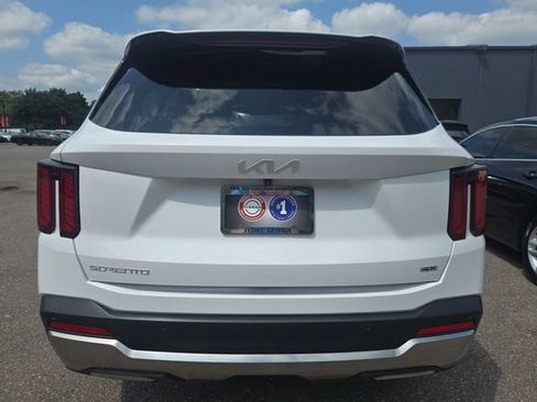 Used 2025 Kia Sorento X-Line EX AWD/4WD image 24