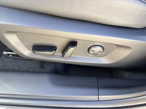 New 2026 Mitsubishi Outlander SE image 23