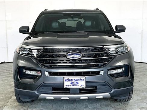 Used 2020 Ford Explorer XLT w/ Equipment Group 202A image 3
