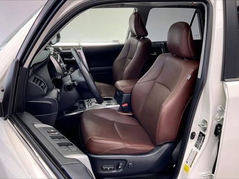 Used 2023 Toyota 4Runner Limited image 18