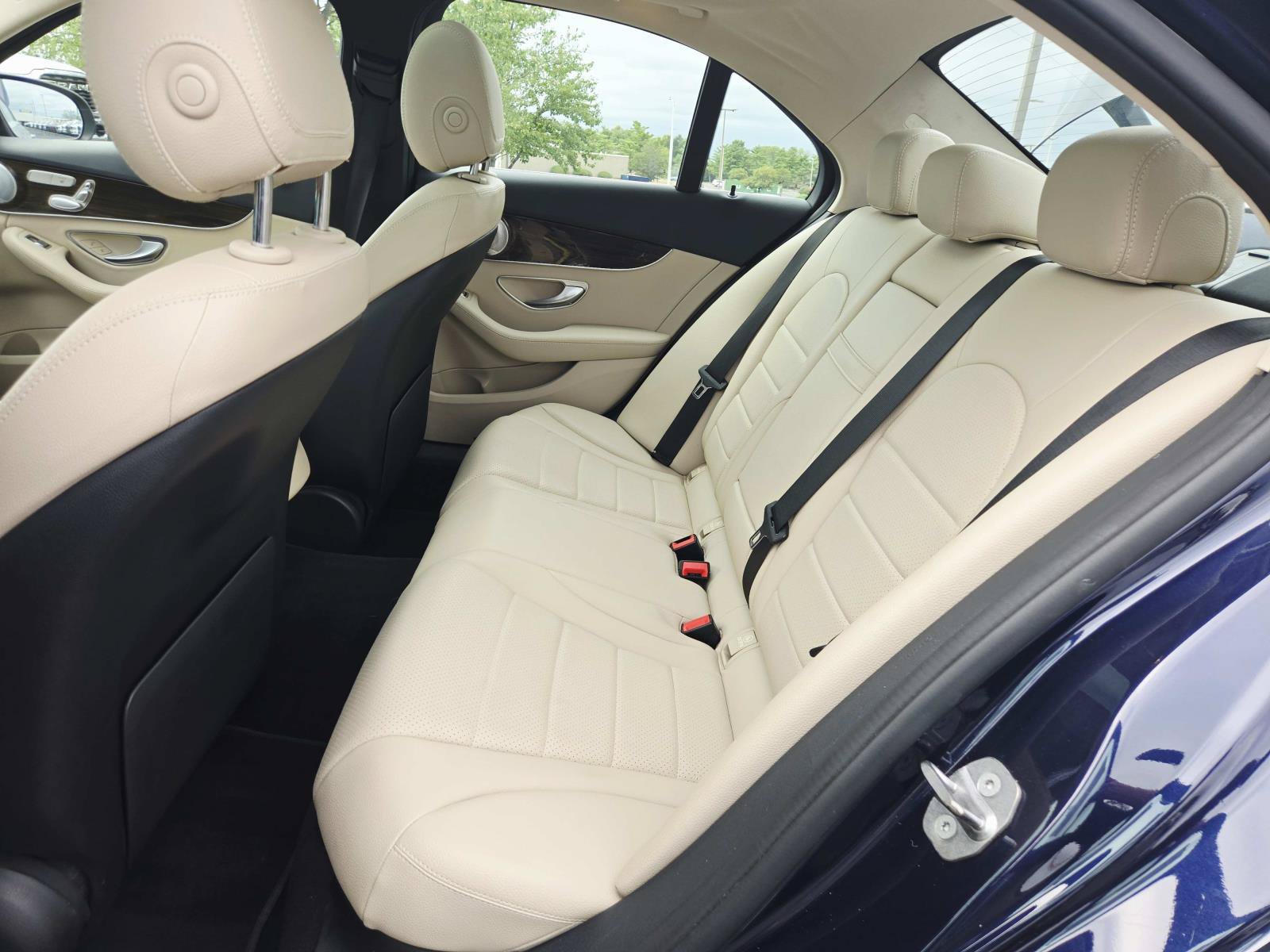 Used 2019 Mercedes-Benz C 300 4MATIC Sedan image 13