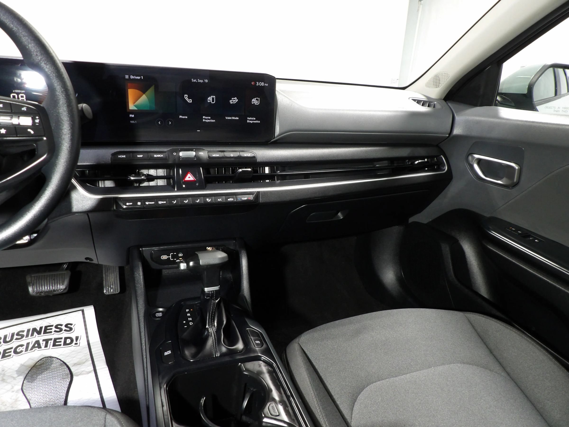 Used 2025 Kia K4 FWD image 13