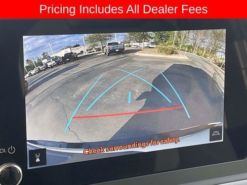 Used 2025 Toyota Tacoma TRD Off-Road AWD/4WD image 27