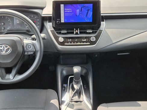 Used 2024 Toyota Corolla LE FWD image 17