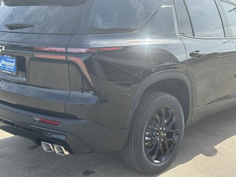 New 2026 Chevrolet Traverse LT image 11