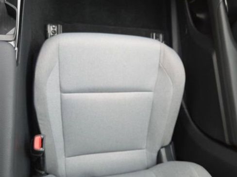 Used 2025 Toyota Camry LE image 19