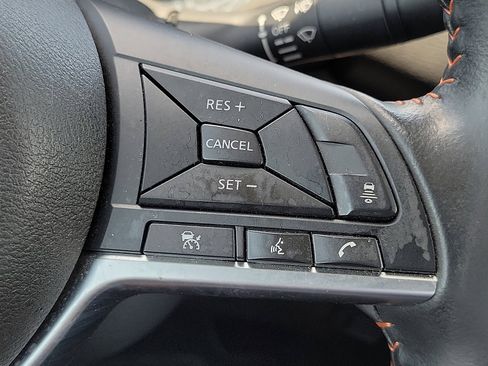 Used 2024 Nissan Sentra SR w/ Lighting Package FWD image 16