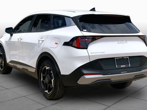 Certified 2026 Kia Sportage EX FWD image 23