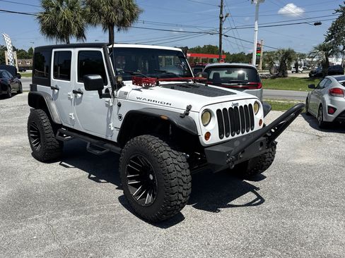 Used 2012 Jeep Wrangler Unlimited Sport AWD/4WD image 7