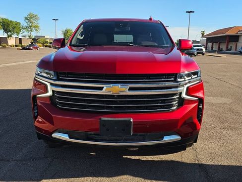Used 2023 Chevrolet Tahoe LT w/ Luxury Package RWD image 3