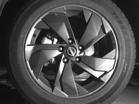 Used 2025 Nissan Rogue SV AWD/4WD image 12