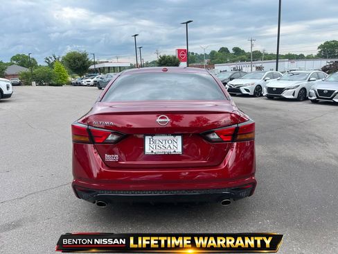 Used 2024 Nissan Altima 2.5 SR FWD image 7