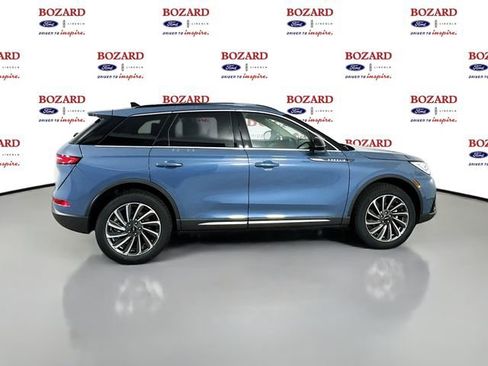 New 2026 Lincoln Corsair Reserve image 8