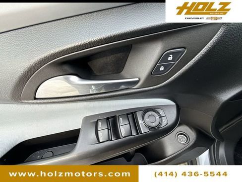 Certified 2024 Buick Envista Preferred w/ Convenience II Package image 23