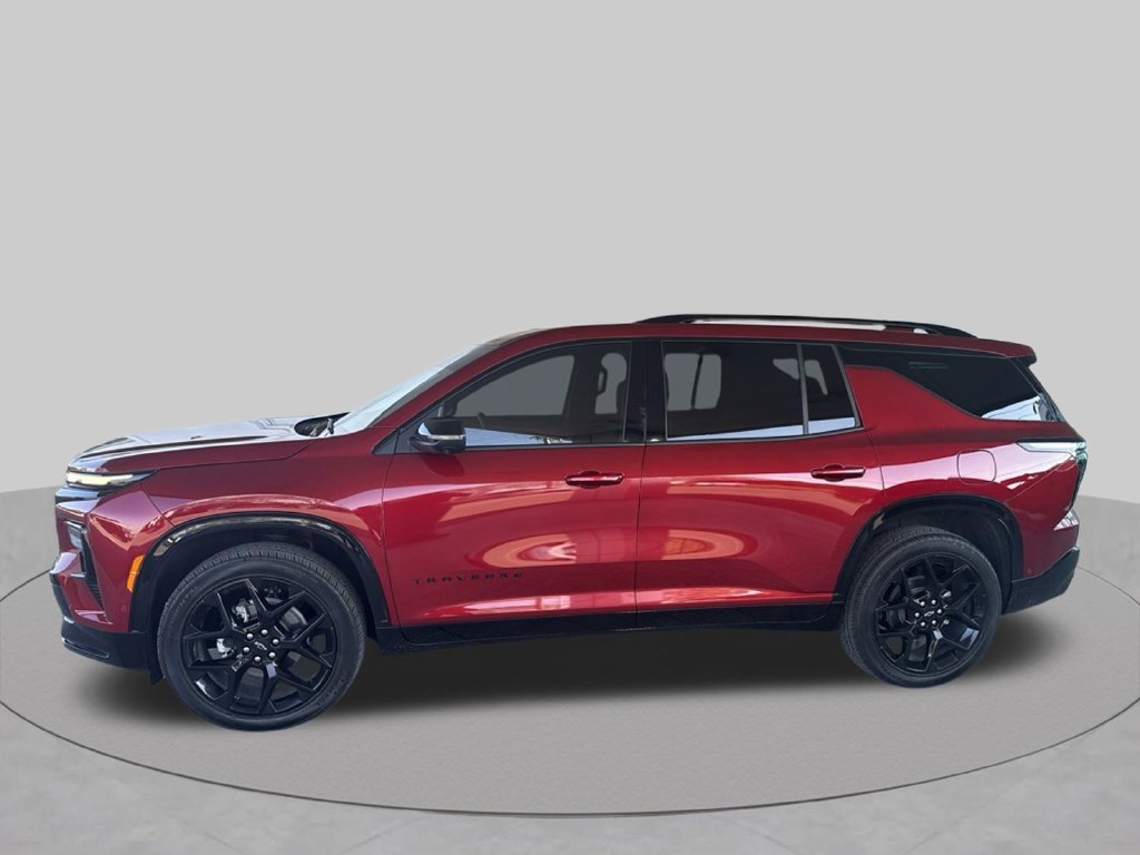 Used 2026 Chevrolet Traverse RS w/ LPO, Floor Liner Package FWD image 3