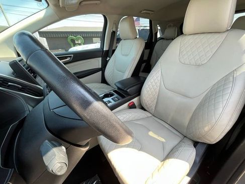 Used 2024 Ford Edge Titanium AWD/4WD image 18