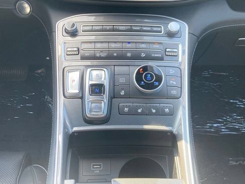 Used 2023 Hyundai Santa Fe Limited w/ Cargo Package AWD/4WD image 19