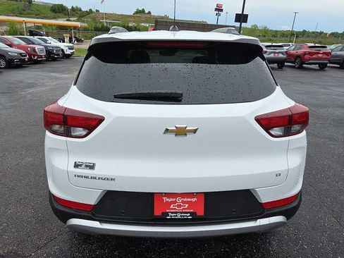 New 2026 Chevrolet TrailBlazer LT w/ Convenience Package FWD image 7