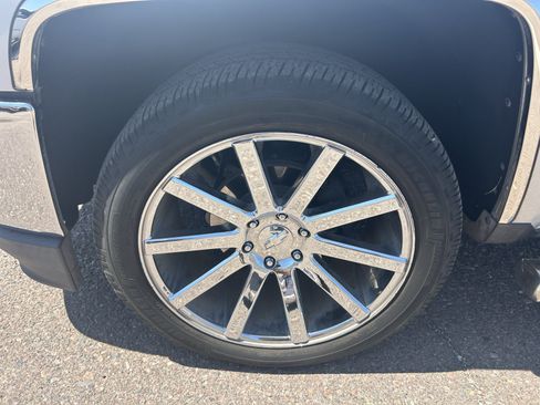 Used 2018 Chevrolet Silverado 1500 LT w/ All Star Edition RWD image 11