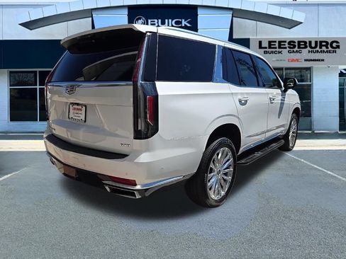 Used 2024 Cadillac Escalade Premium Luxury AWD/4WD image 7