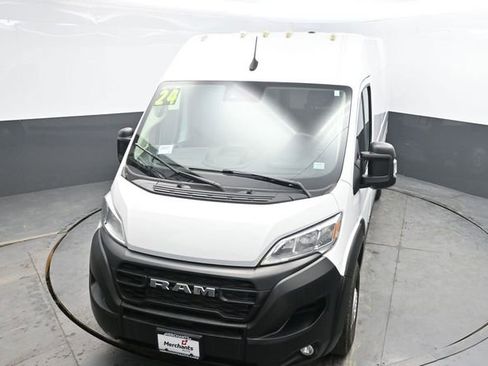 Used 2024 RAM ProMaster 2500 w/ Convenience Group FWD image 27