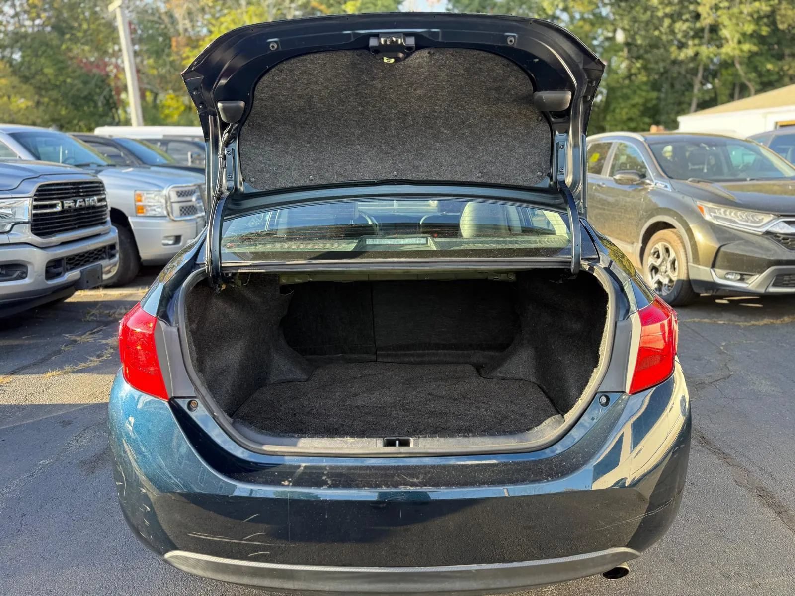 Used 2019 Toyota Corolla SE w/ Carpet Mat Package (TMS) FWD image 20