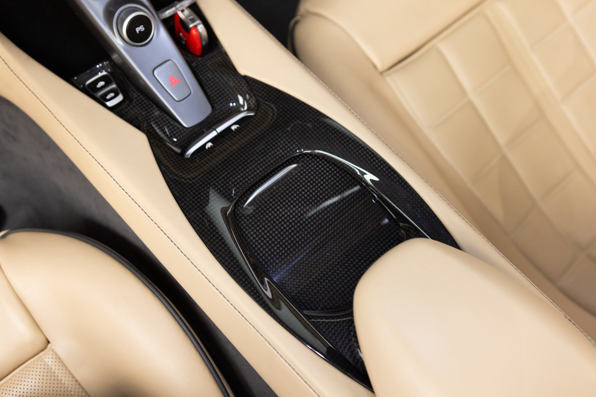 Certified 2019 Ferrari Portofino RWD image 84