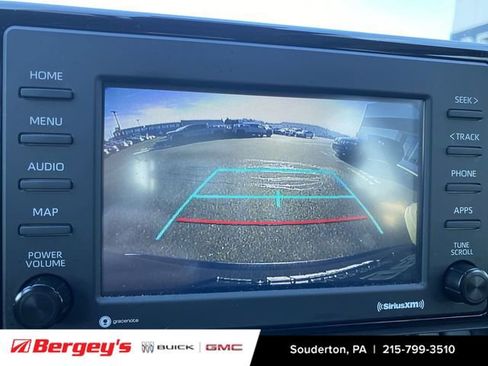 Used 2021 Toyota RAV4 XLE image 17