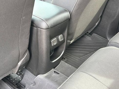 Used 2022 Chevrolet Colorado LT w/ LT Convenience Package AWD/4WD image 20