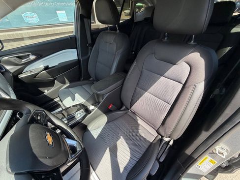 Used 2025 Chevrolet Trax LT w/ Driver Confidence Package FWD image 12
