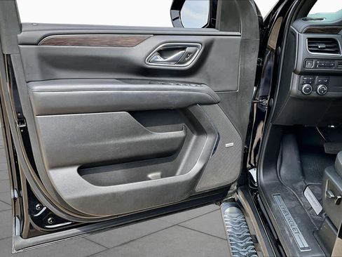 Used 2021 Chevrolet Tahoe Z71 AWD/4WD image 26
