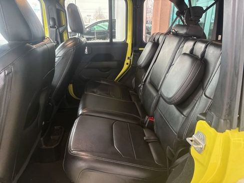 Used 2023 Jeep Wrangler Unlimited Sahara w/ Cold Weather Group image 21