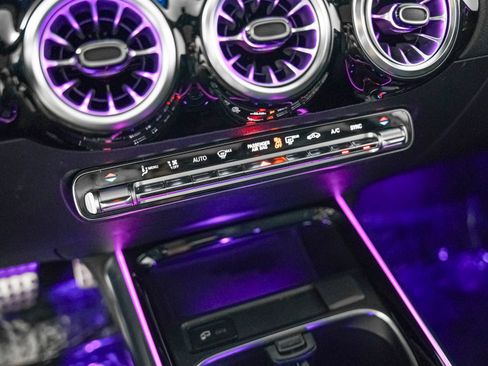 Certified 2022 Mercedes-Benz GLA 250 image 23