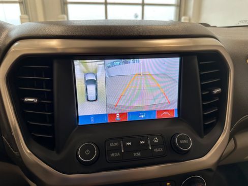 Used 2018 GMC Acadia Denali w/ Technology Package image 23