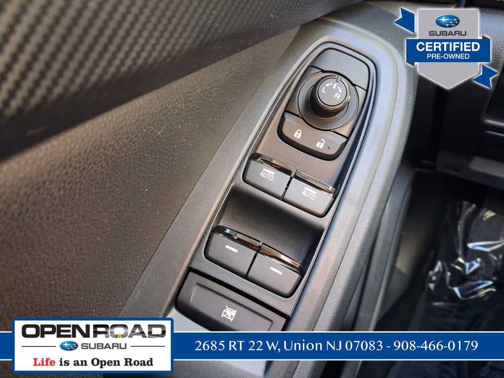 Used 2024 Subaru Crosstrek 2.0i AWD/4WD image 33