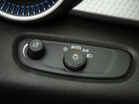 Used 2024 Chevrolet Trax LS FWD image 16