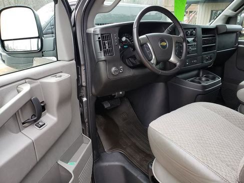 Used 2016 Chevrolet Express 3500 LT w/ LT Preferred Equipment Group image 10