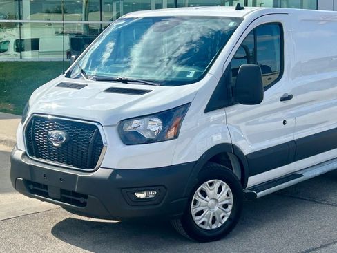 Certified 2025 Ford Transit 250 Low Roof w/ Exterior Upgrade Package RWD image 2