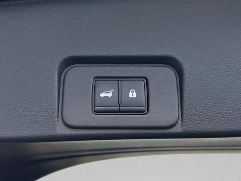 Used 2024 Nissan Rogue SL w/ SL Premium Package image 26