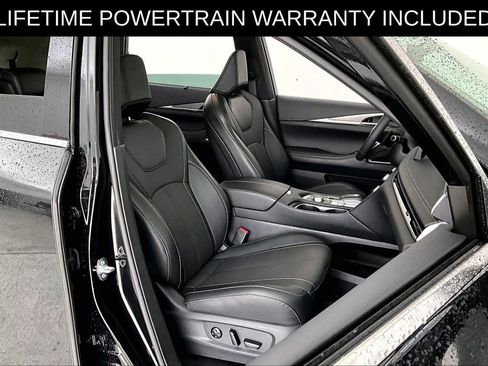 Certified 2026 INFINITI QX60 Luxe w/ Family Package image 10