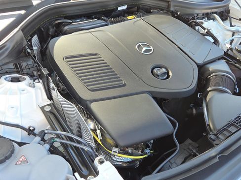 New 2026 Mercedes-Benz GLC 300 image 24