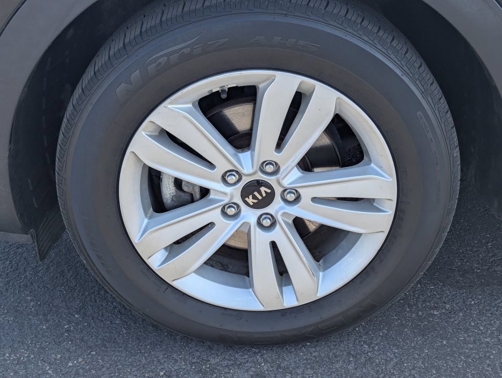 Used 2017 Kia Sportage LX FWD image 12