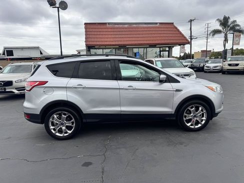 Used 2016 Ford Escape SE w/ SE Leather Comfort Package AWD/4WD image 7