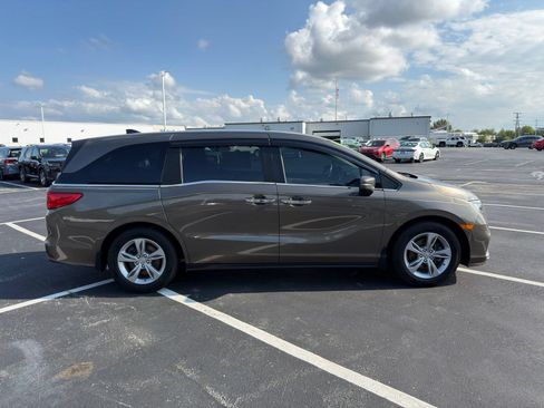 Used 2019 Honda Odyssey EX image 7
