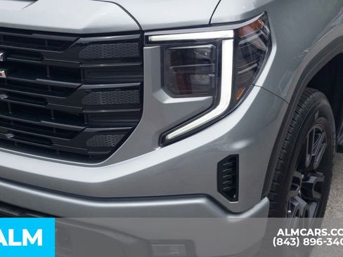 Used 2023 GMC Sierra 1500 Elevation AWD/4WD image 11