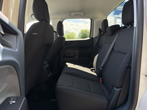 Used 2025 Ford Maverick XL FWD image 29
