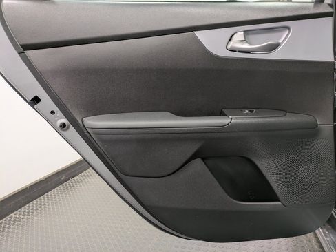 Certified 2023 Kia Forte LXS w/ LXS Technology Package image 22