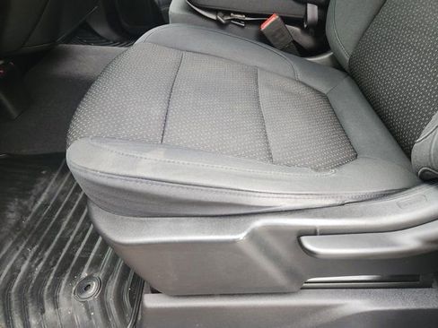 Used 2020 Chevrolet Silverado 1500 Custom w/ Custom Value Package image 25